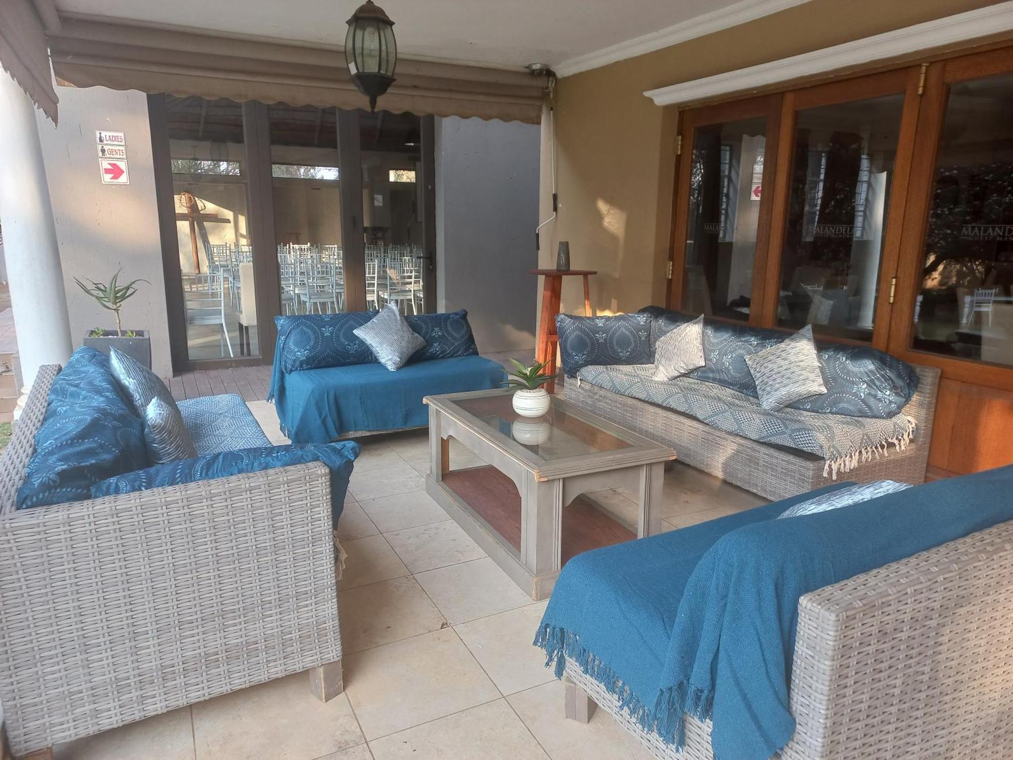 Or Tambo Guest House Kempton Park Eksteriør bilde