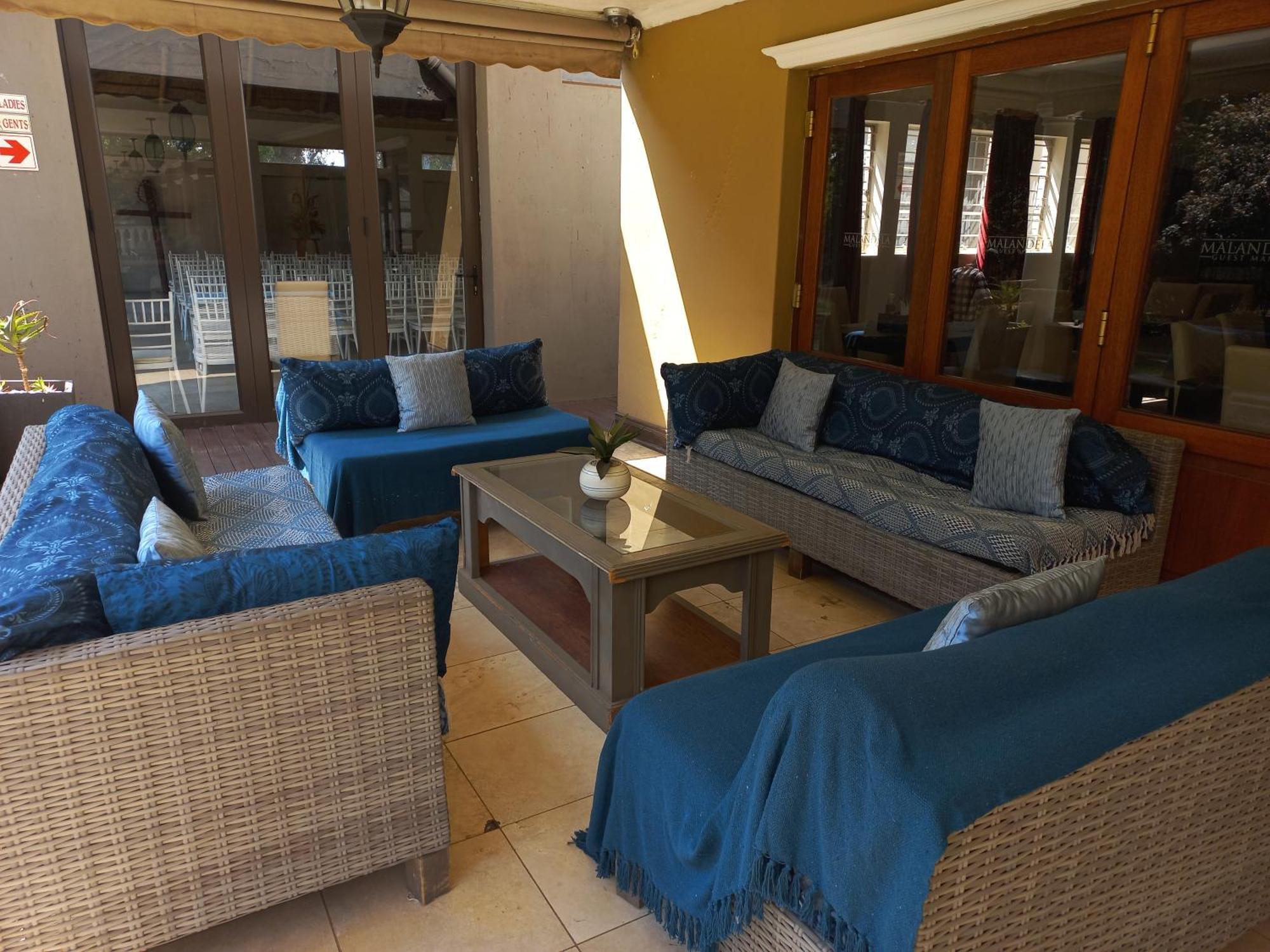 Or Tambo Guest House Kempton Park Eksteriør bilde