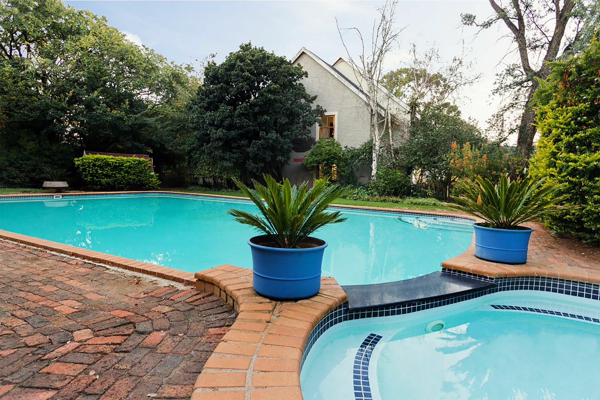 Or Tambo Guest House Kempton Park Eksteriør bilde