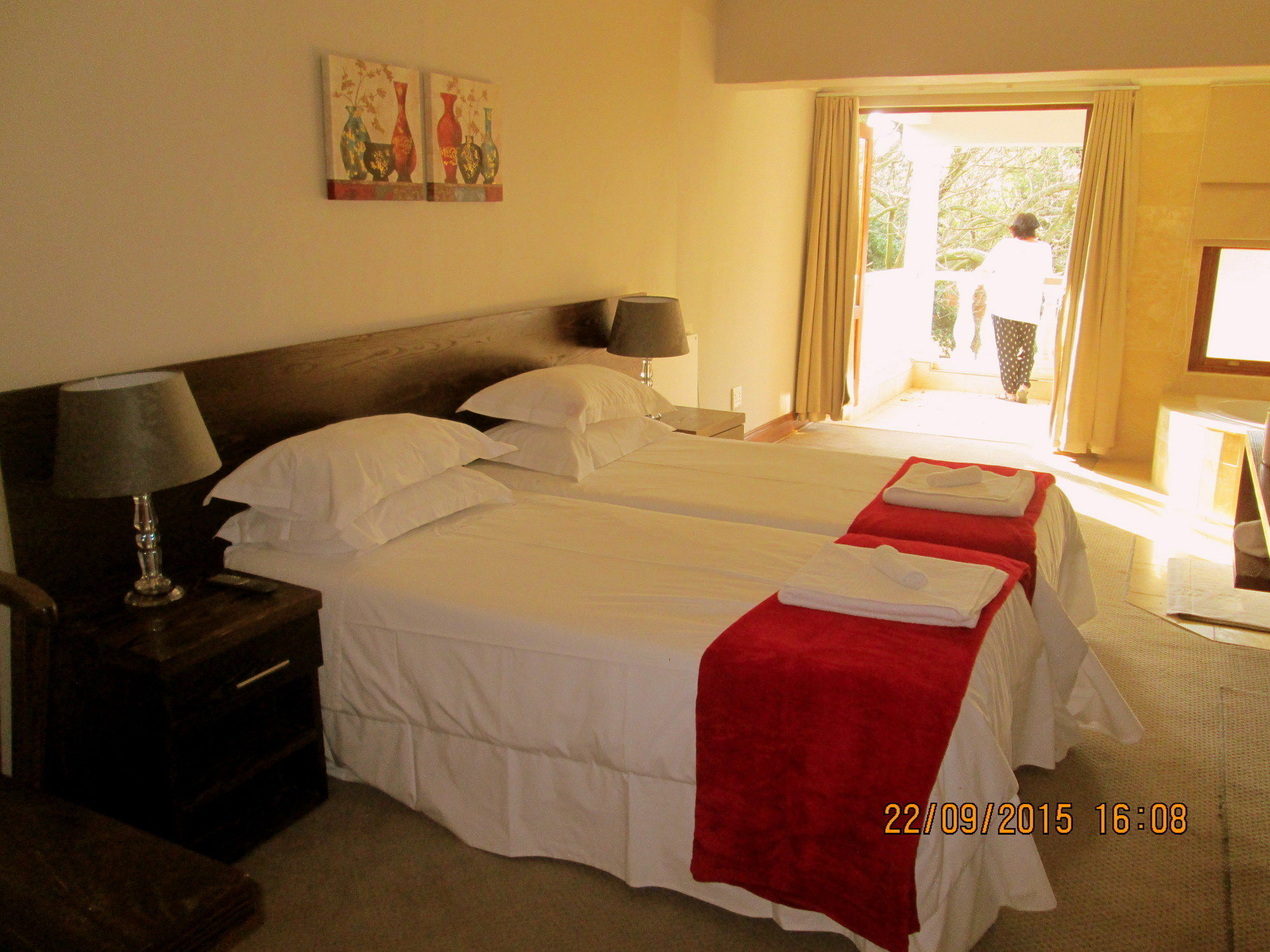 Or Tambo Guest House Kempton Park Eksteriør bilde